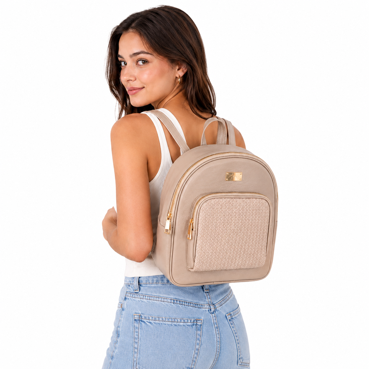 Morral Beige con Bolsillo Frontal y Herrajes Dorado